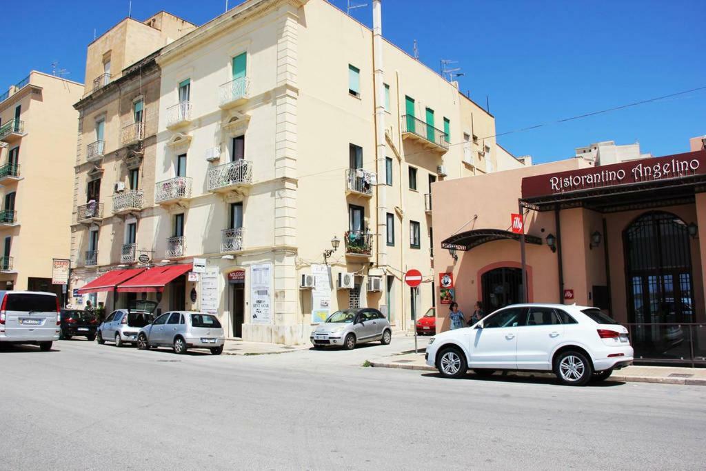 The Twins Rooms In Trapani 1 Экстерьер фото
